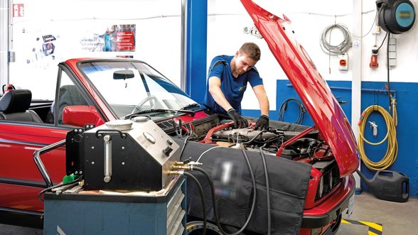 Ansaug- und Abgassystemreinigung bei AUTO CHECK Kfz Werkstatt und Autoreparatur Mayer & Köhler in Göppingen