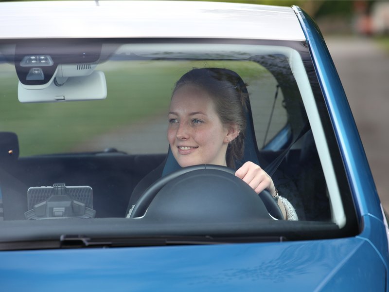 Bild hohe-fahrkompetenz-bei-den-deutschen.jpg